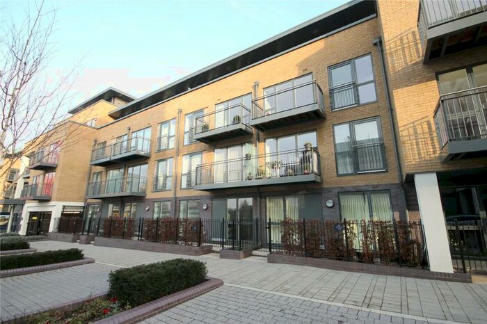 Apartment To Rent In Newton Court, Kingsley Walk, Cambridge, CB5