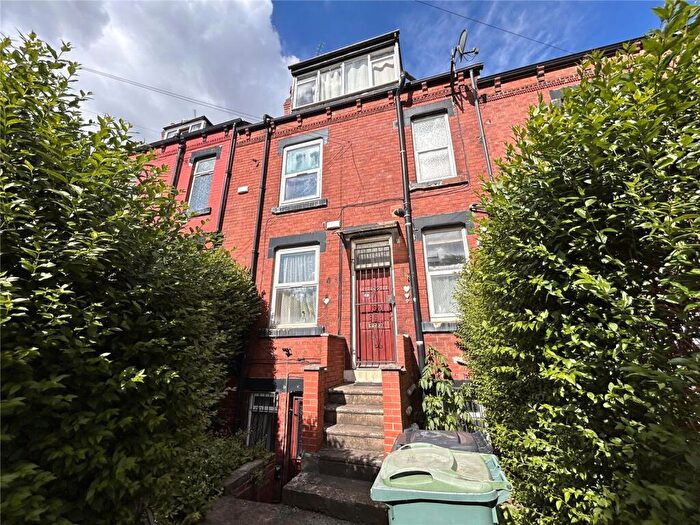 3 Bedroom Terraced House For Sale In Harlech Road, Leeds, West Yorkshire, LS11