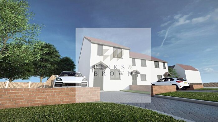 2 Bedroom Detached House For Sale In Rookery Hill, Corringham, Essex, SS17
