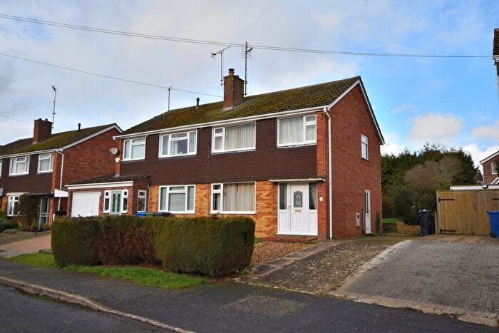 3 Bedroom Semi Detached House For Sale In Georges Avenue, Bugbrooke, Northampton, NN7