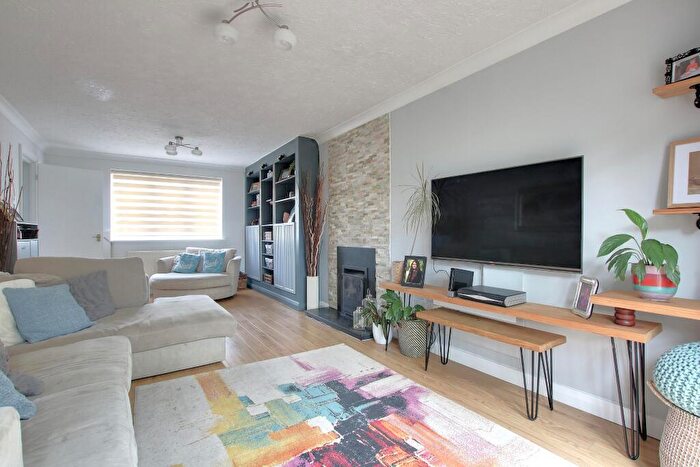 5 Bedroom Detached House For Sale In Rownhams, Southampton, SO16