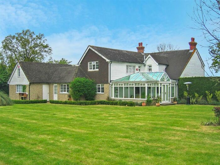 4 Bedroom Detached House For Sale In Tenterden Road, Biddenden, Ashford, TN27