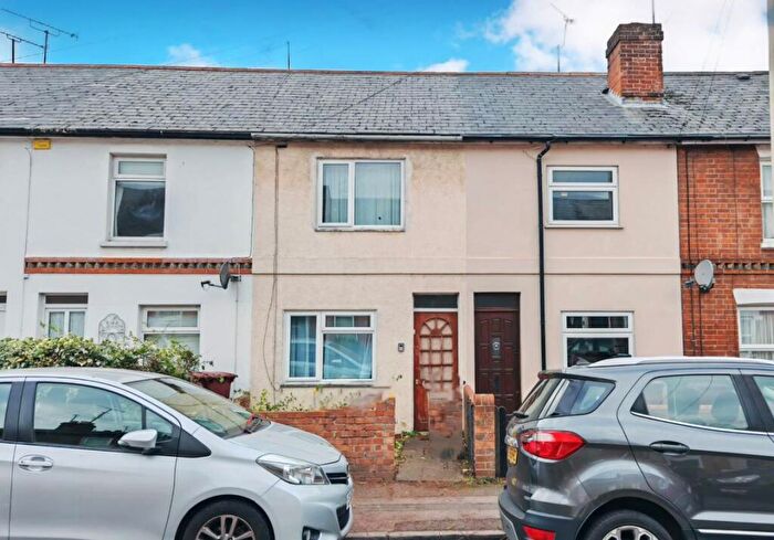 2 Bedroom Terraced House For Sale In Cumberland Road, Reading, Berkshire, RG1