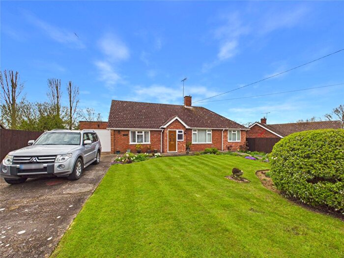 3 Bedroom Bungalow For Sale In Larchwood Close, Ipswich, Suffolk, IP2