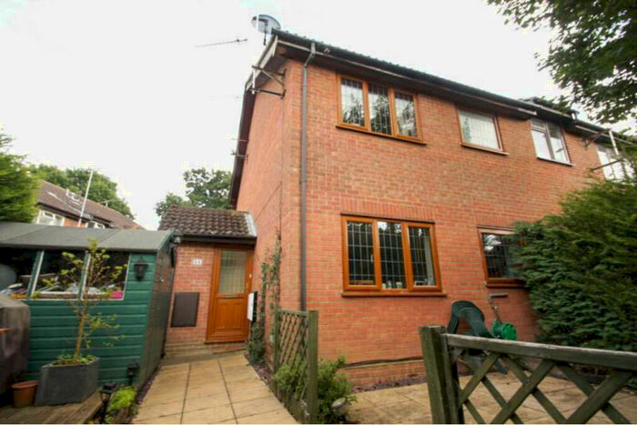 1 Bedroom Terraced House To Rent In Newsham Road, Goldsworth Park, Woking, GU21