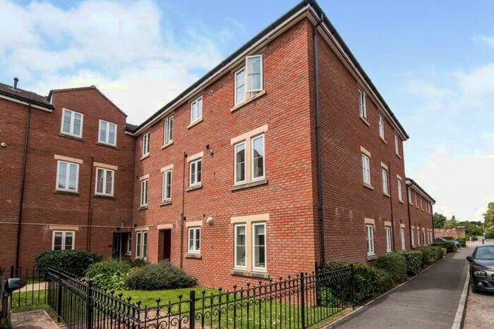 2 Bedroom Apartment To Rent In Gras Lawn, Exeter, EX2