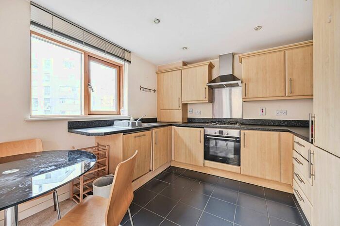 1 Bedroom Flat To Rent In Pancras Way, Bow, London, E3