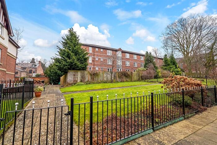3 Bedroom Apartment For Sale In Trinity Mews, Darlington, DL3