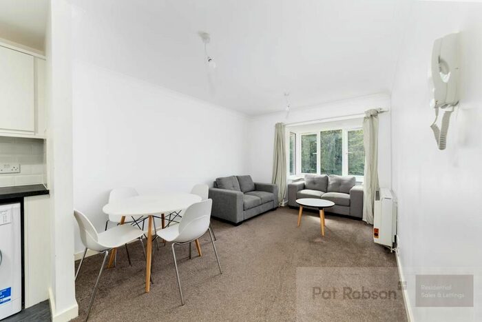 1 Bedroom Flat To Rent In Jesmond Place, Jesmond, Newcastle Upon Tyne, NE2