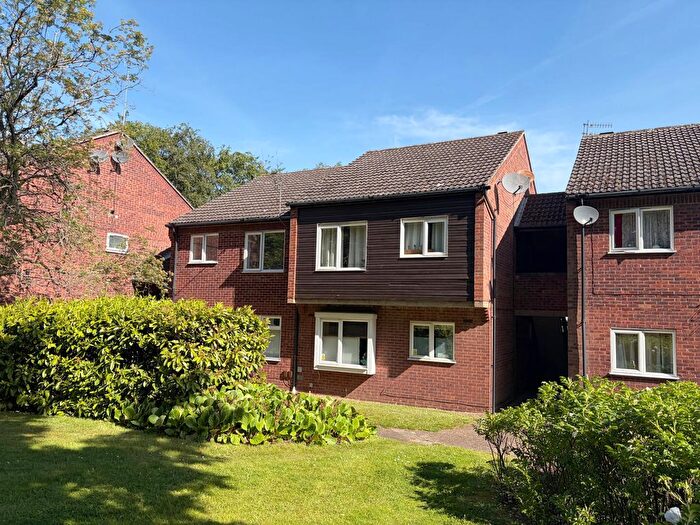 2 Bedroom Flat To Rent In Apsley Court, Norwich, NR5