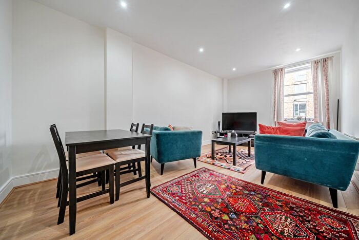 2 Bedroom Flat For Sale In Ashburnham Place, London, SE10