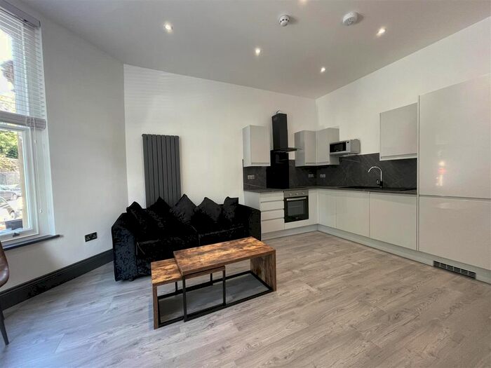 2 Bedroom Flat To Rent In Randall Road, Clifton, Bristol, BS8