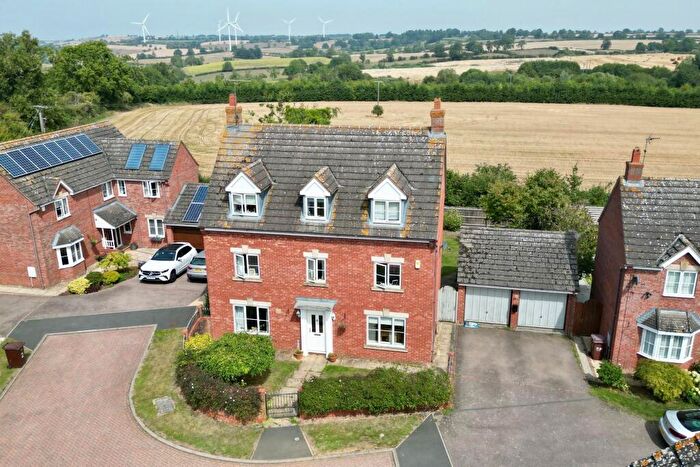 5 Bedroom Detached House For Sale In Parnell Close, West Haddon, NN6