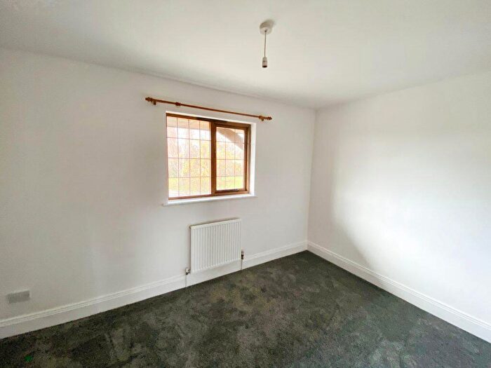 2 Bedroom Terraced House To Rent In Parsonage Close, Oakley, MK43