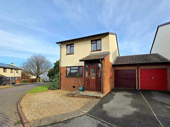 3 Bedroom Detached House For Sale In Oaklands, Bideford, EX39