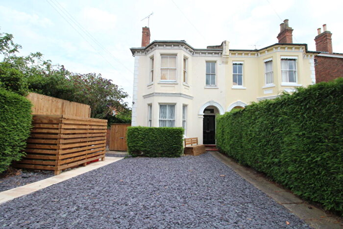 1 Bedroom Flat To Rent In Flat St Marys Crescent, Leamington Spa, CV31