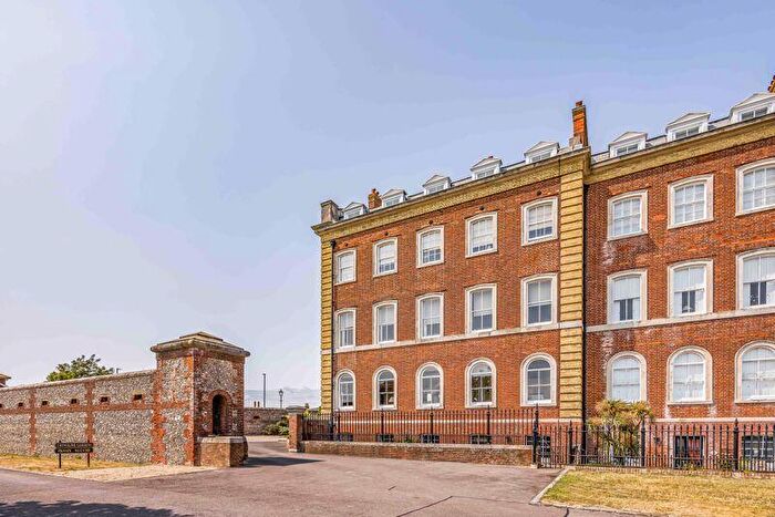 3 Bedroom Flat For Sale In Clocktower Drive, Southsea, PO4