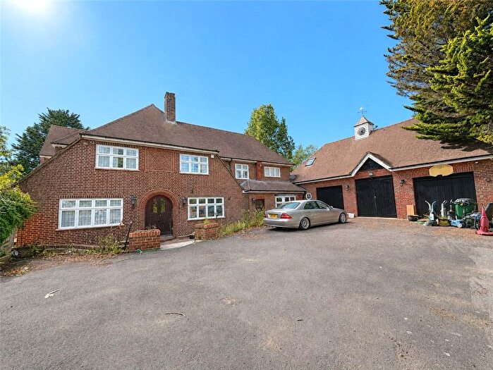 7 Bedroom Detached House For Sale In Chapmans Lane, Orpington, Kent, BR5