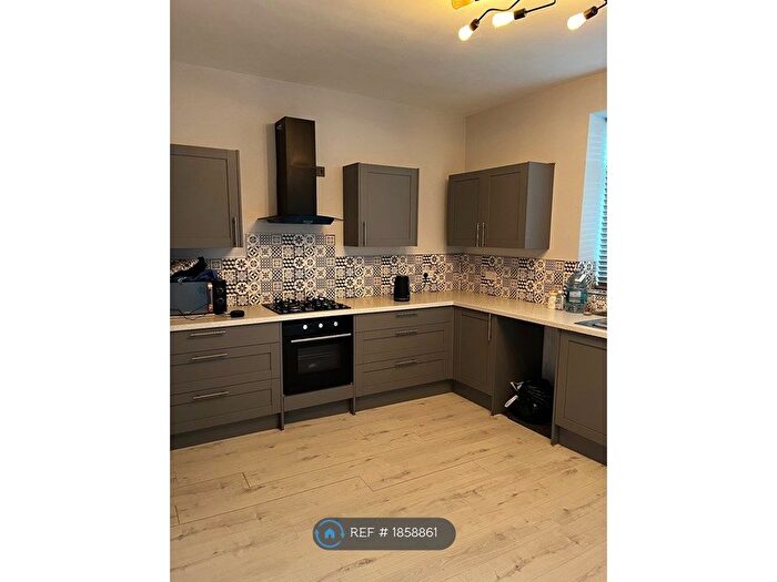 2 Bedroom Terraced House To Rent In Haslingden Rd, Blackburn, BB1