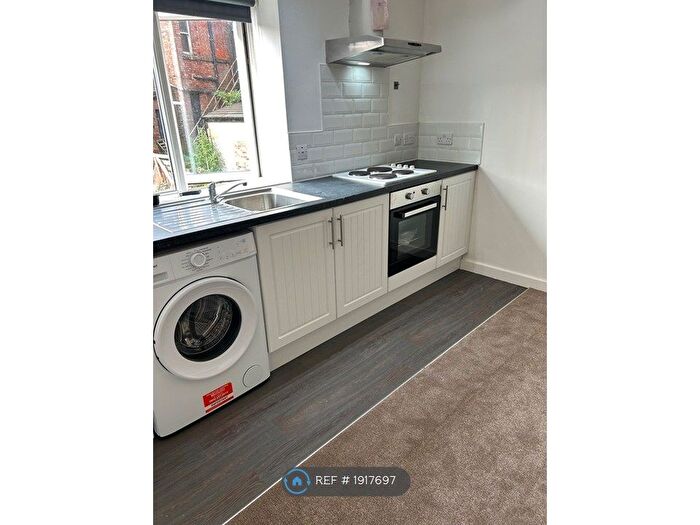1 Bedroom Flat To Rent In Gerard St, Wigan, WN4