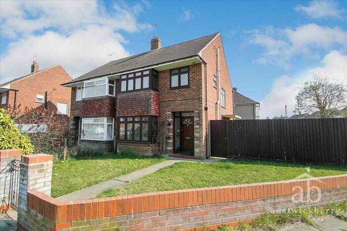 3 Bedroom Property To Rent In Roxburgh Road, Ipswich, Ipswich, IP4