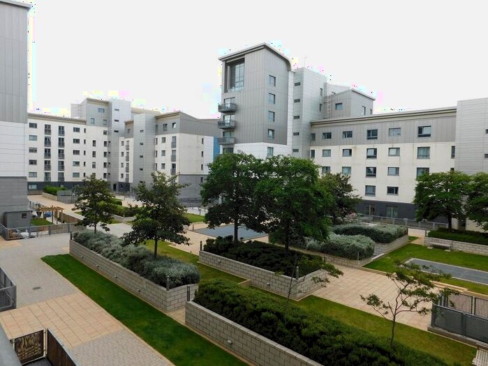 3 Bedroom Flat To Rent In , Western Harbour Midway, Edinburgh, EH6