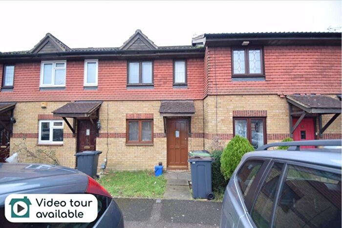 2 Bedroom Terraced House To Rent In Coverdale Luton, LU4