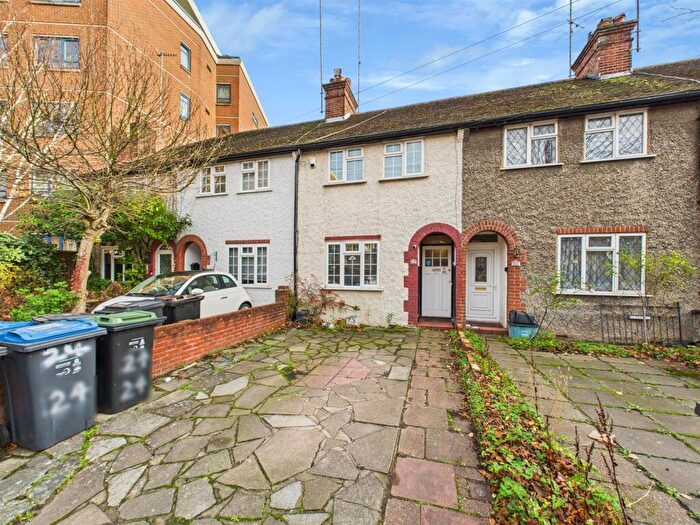 2 Bedroom Terraced House For Sale In Woburn Avenue, Purley, CR8
