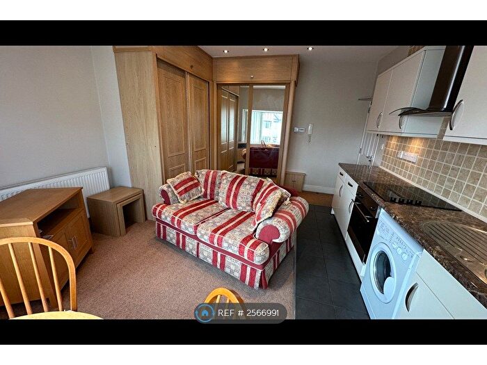 Studio To Rent In Carlin Gate, Blackpool, FY2