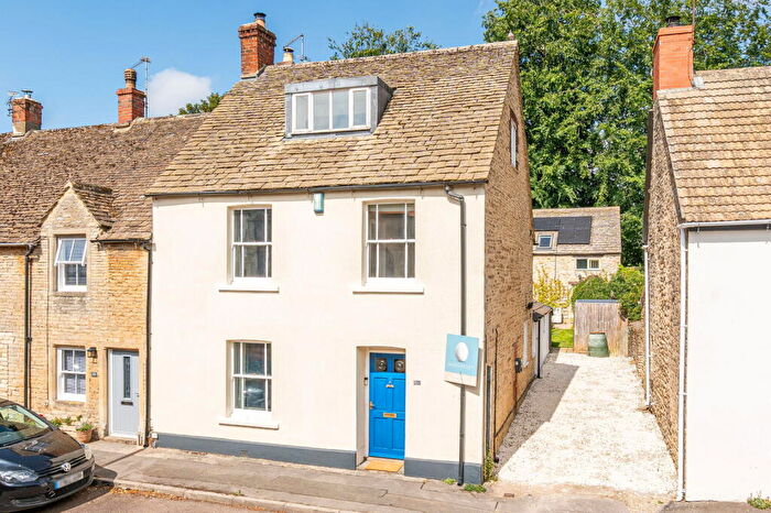 5 Bedroom Cottage For Sale In Cliff Road, Sherston, SN16