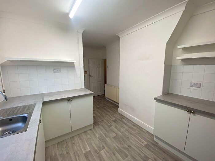3 Bedroom Terraced House For Sale In Fullarton Crescent, South Ockendon, RM15