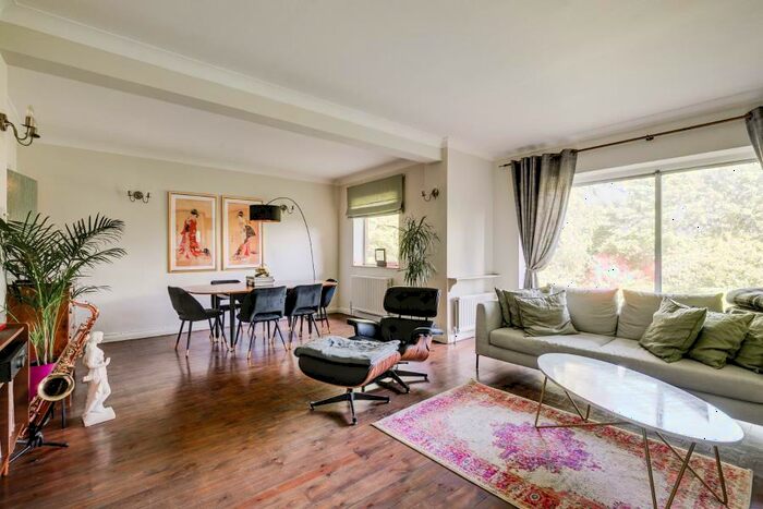 5 Bedroom Flat To Rent In Shepherds Hill, London, N6