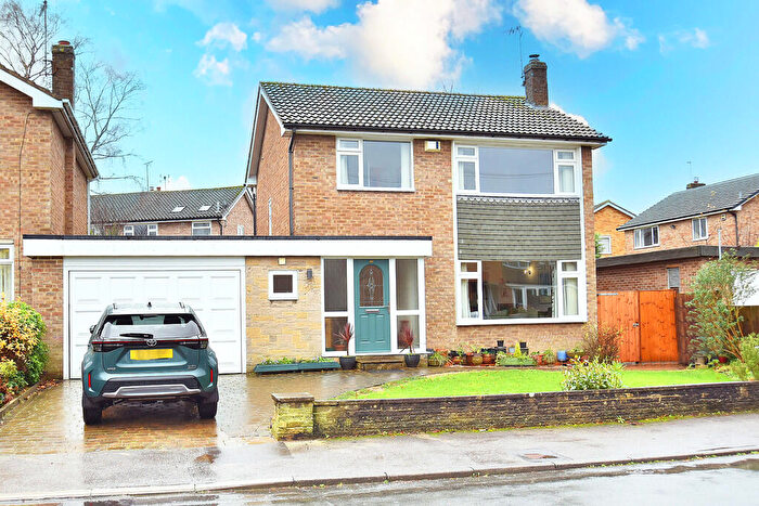 3 Bedroom Detached House For Sale In Wayside Walk, Harrogate, HG2