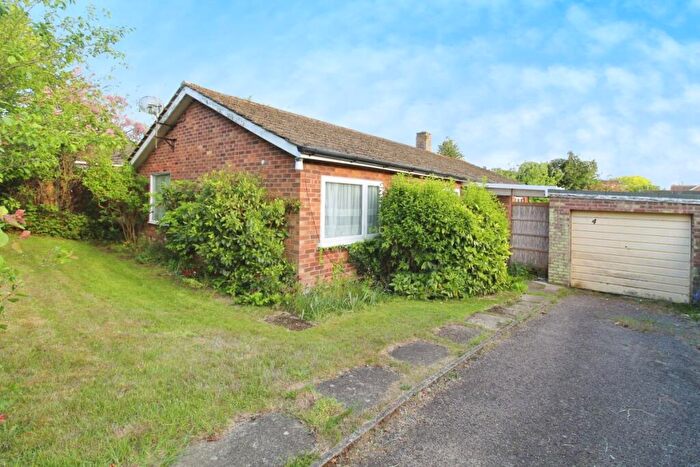 3 Bedroom Bungalow For Sale In Broadwater Way, Horning, Norwich, Norfolk, NR12