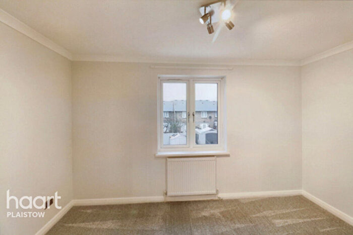 2 Bedroom Terraced House For Sale In Gwendoline Avenue Upton Park, London, E13