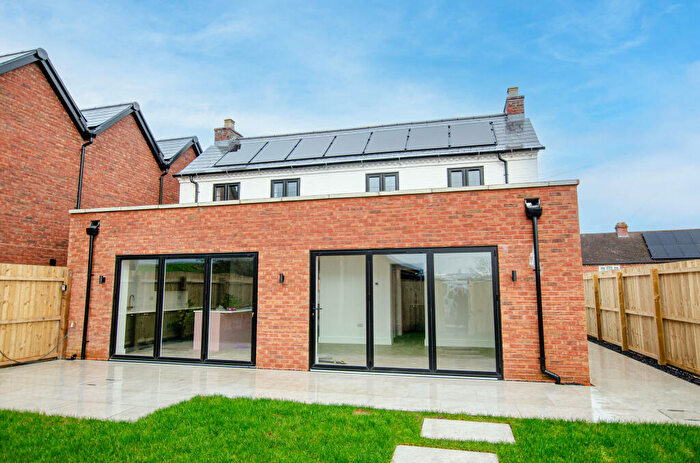 4 Bedroom Detached House For Sale In Bliss Gate, Rock, DY14