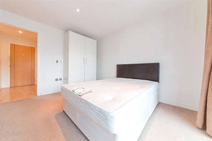 1 Bedroom Flat To Rent In Westgate Apartments, Western Gateway, Royal Victoria, London, E16