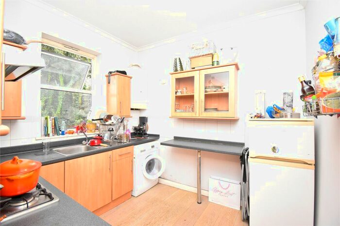 2 Bedroom Flat To Rent In Dalston Lane, Dalston, London, E8