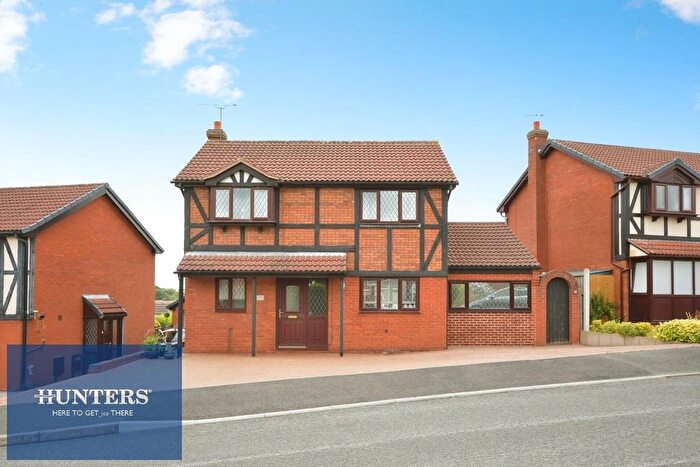 4 Bedroom Detached House For Sale In King Street, Clowne, Chesterfield, S43