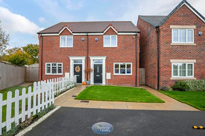 2 Bedroom Semi-Detached House For Sale In Willow Drive, Shireoaks, Worksop, S81