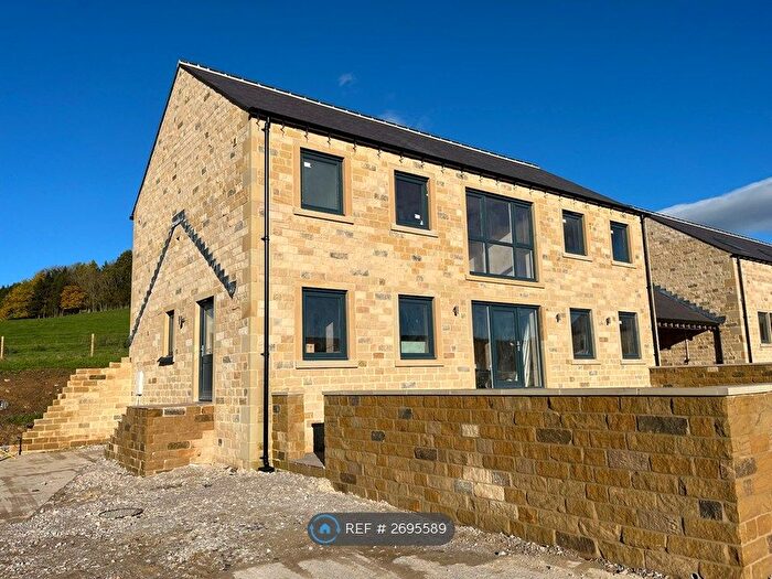 3 Bedroom Detached House To Rent In The Courtyard, Harrogate, HG3