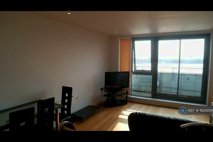 2 Bedroom Flat To Rent In Waterside, Liverpool, L3