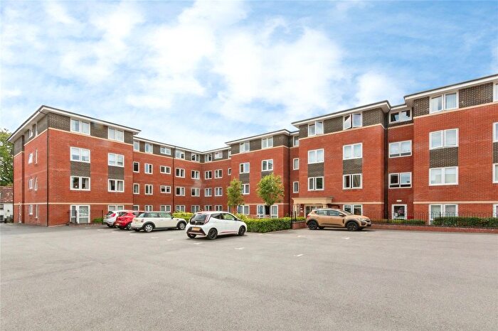 2 Bedroom Flat For Sale In London Road, Basingstoke, Hampshire, RG21