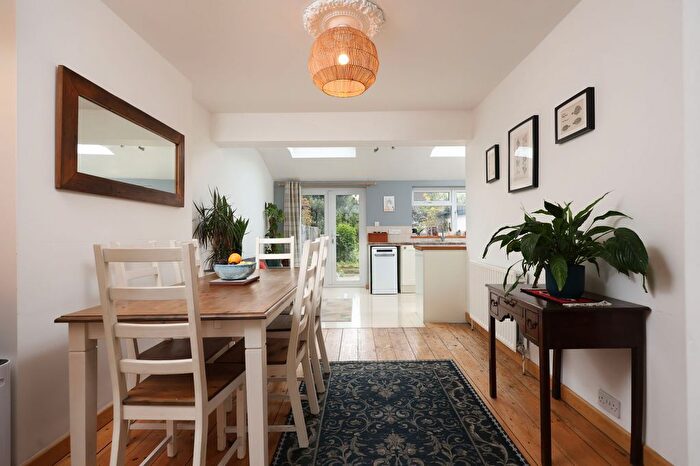 3 Bedroom Semi Detached House For Sale In Rodbourne Road, Bristol, BS10