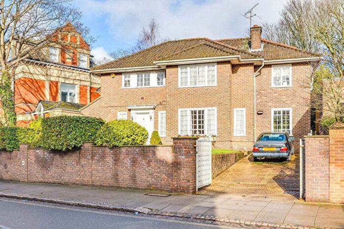 5 Bedroom Detached House For Sale In Redington Road, London, NW3