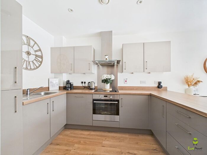 2 Bedroom Flat For Sale In Gala Court, Erith High Street, Erith, Kent, DA8