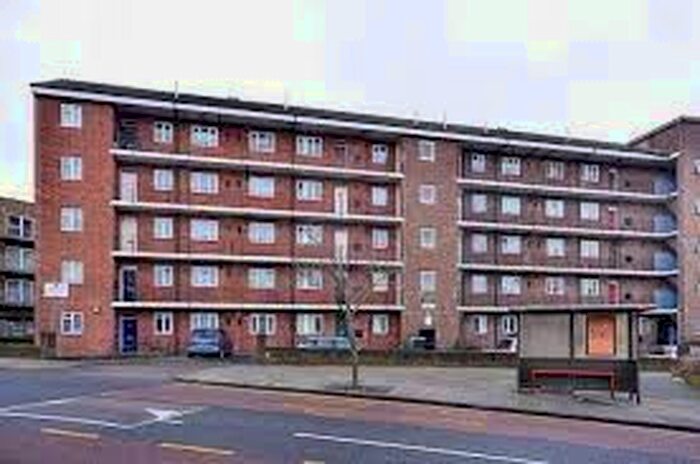 1 Bedroom Flat To Rent In Rideout Street, London, SE18