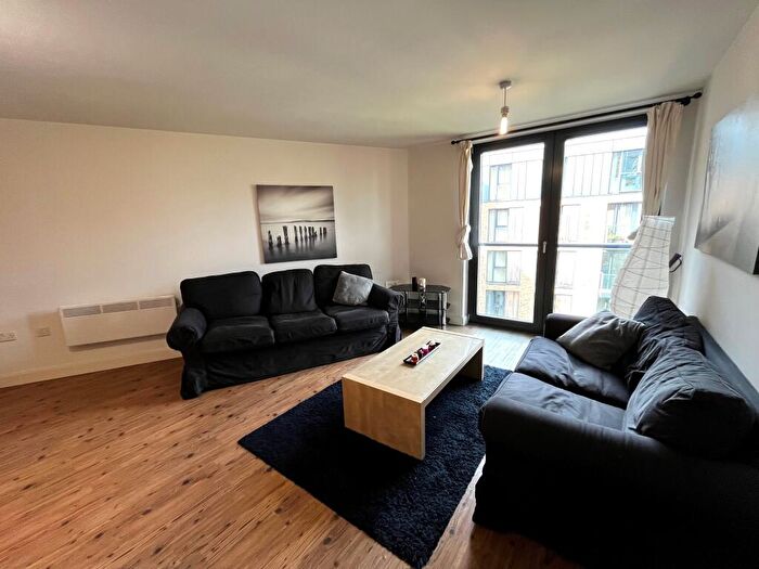 2 Bedroom Apartment To Rent In Southside, B5