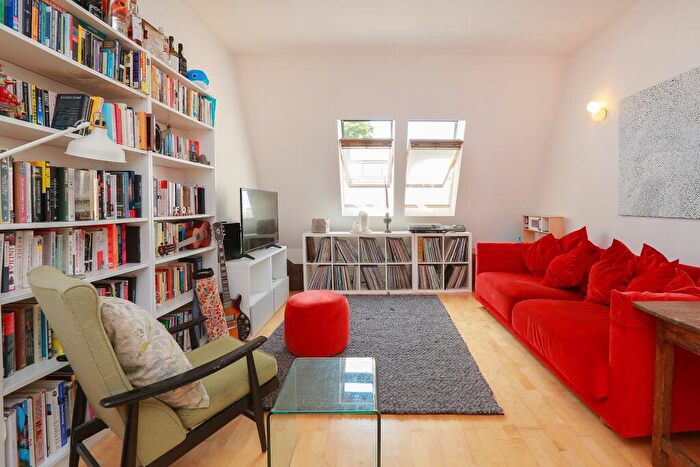 2 Bedroom Flat To Rent In Red Square, Piano Lane, London, N16