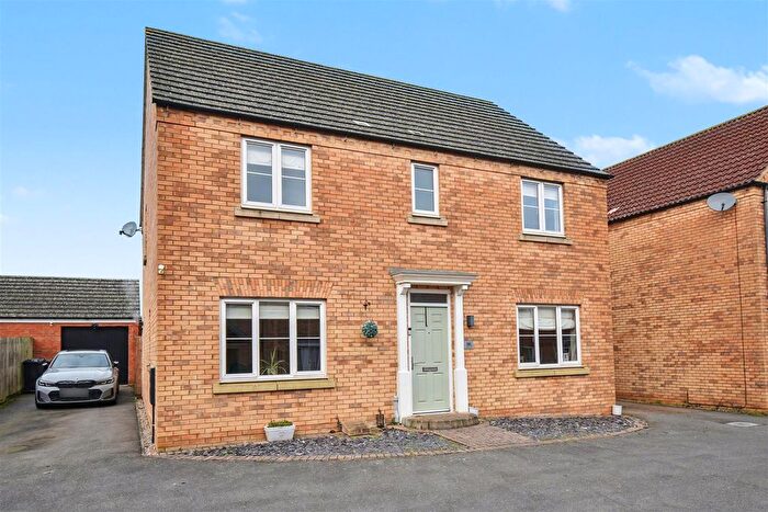 4 Bedroom Detached House For Sale In Windermere Drive, Corby, NN18